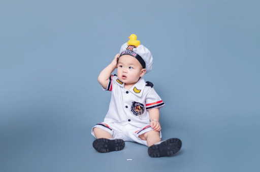 借卵生子机构确诊孕妇诞下三胞胎